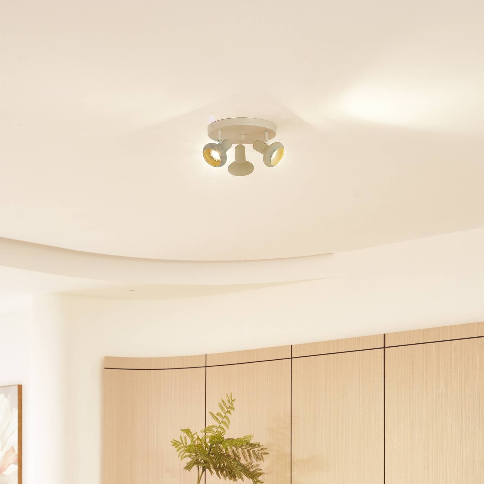 Lindby Deckenstrahler Huby, 3-flammig, creme/hellgrün, Eisen