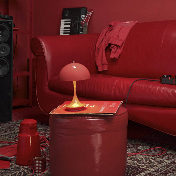 Louis Poulsen Panthella PORTABLE 160 V3, opaque korallenrot