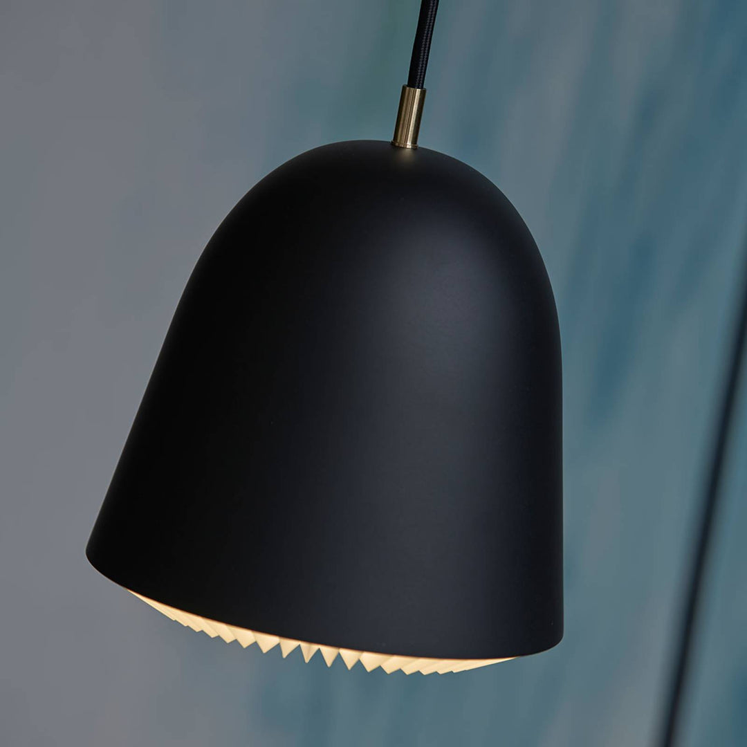 LE KLINT Caché - Pendelleuchte, schwarz, 20 cm