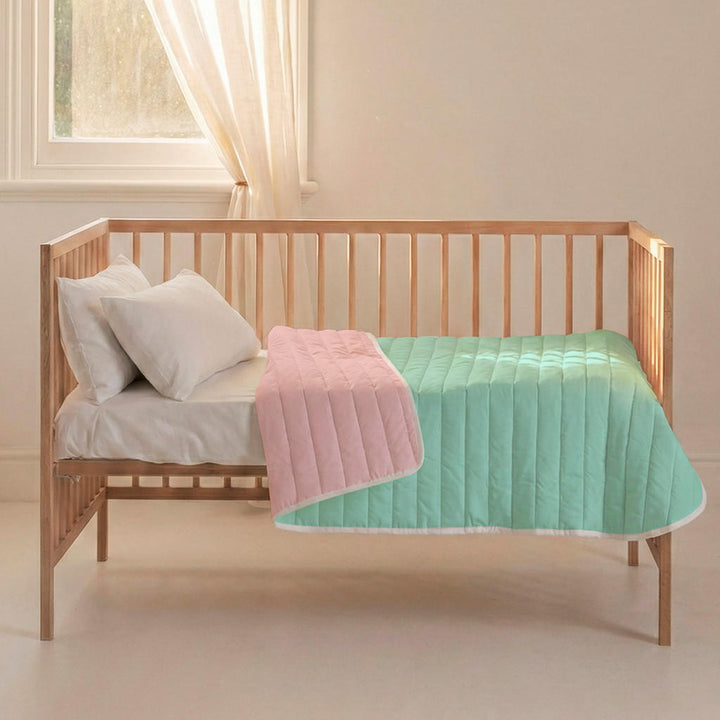 Happy Friday Tagesdecke, Mintgrün, Textil, Grafikmuster
