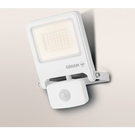 OSRAM Außenstrahler ENDURA FLOOD, weiß, Sensor 30 W 830 IP44